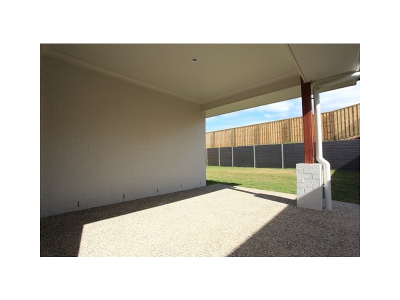 10 Bowerbird Crescent – ESSENCIA, Dakabin QLD 4503