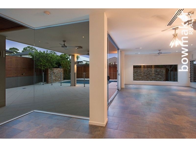 9 Senior Close, North Lakes QLD 4509