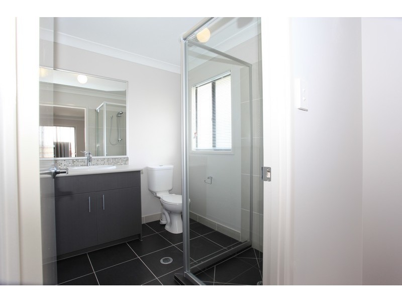 22 Daintree Circuit, North Lakes QLD 4509