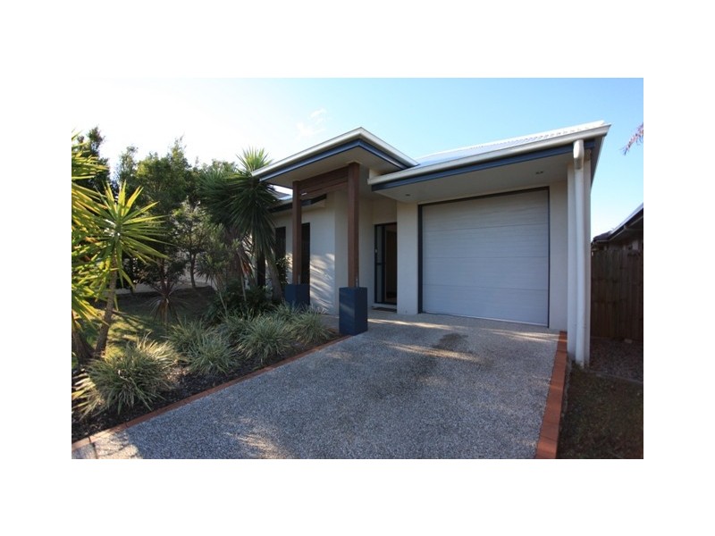 13 Pandorea Street, North Lakes QLD 4509