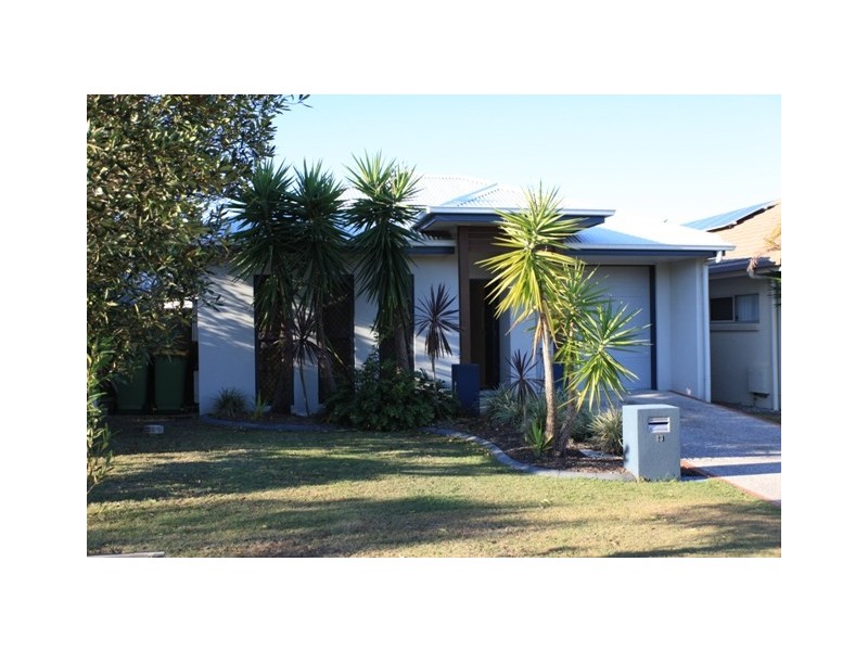 13 Pandorea Street, North Lakes QLD 4509