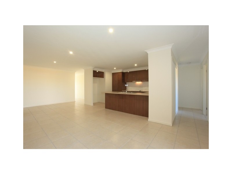 4 Kingfisher Street – ‘ESSENCIA’, Dakabin QLD 4503