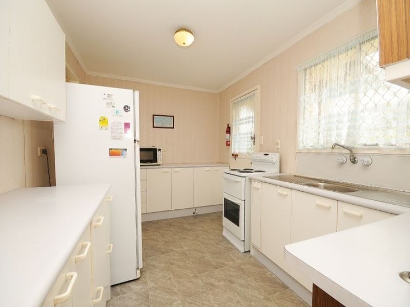 10 Porter Street, Redcliffe QLD 4020