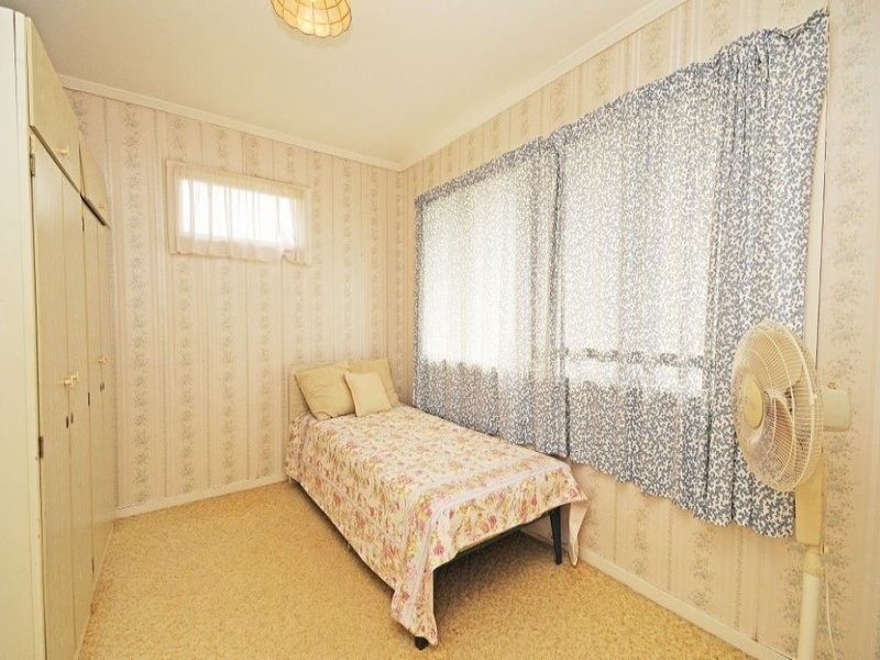 10 Porter Street, Redcliffe QLD 4020