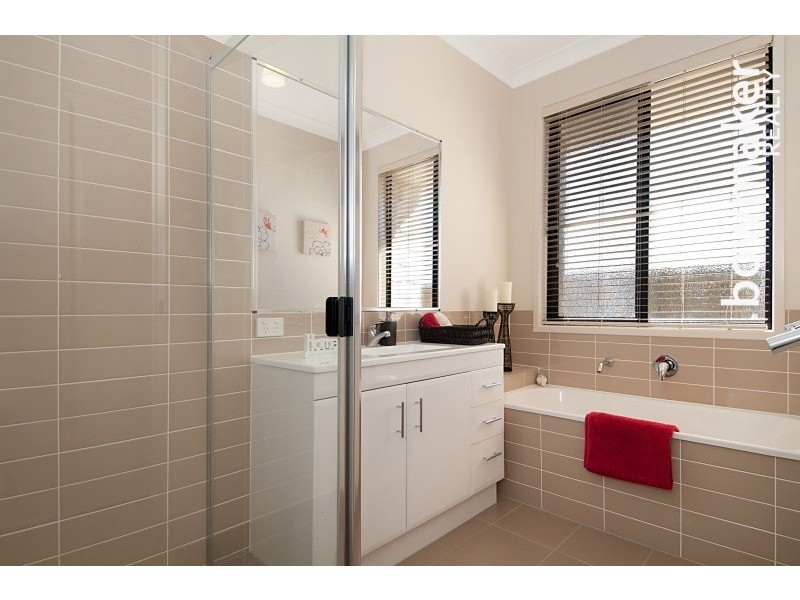 21 Daintree Circuit, North Lakes QLD 4509