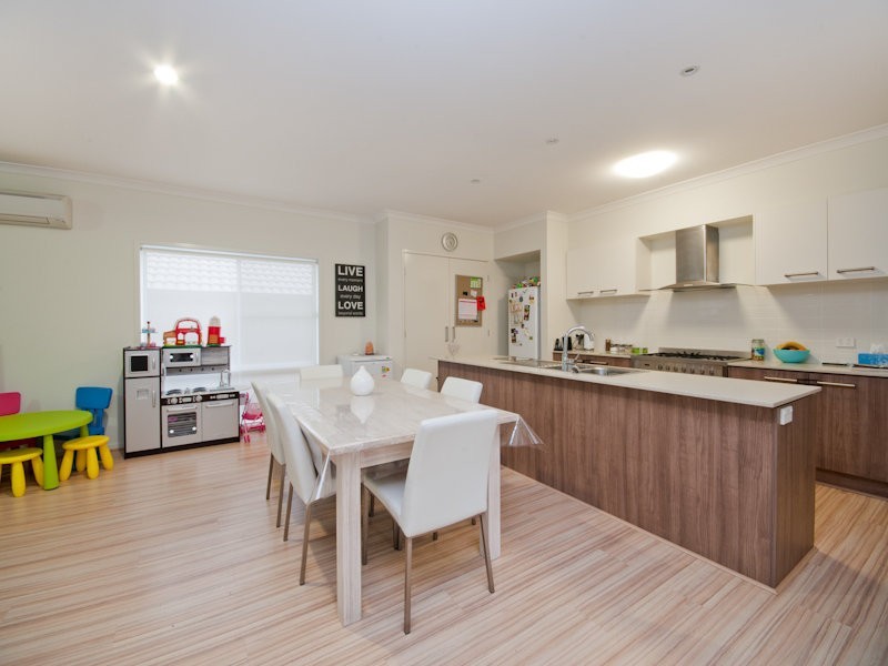 61 Daintree Circuit, North Lakes QLD 4509