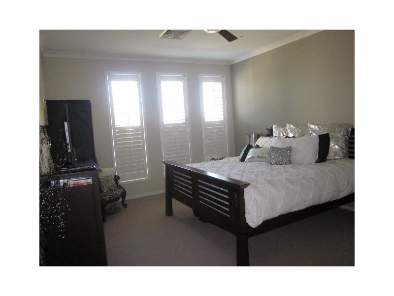 4 Satinay Parade, North Lakes QLD 4509