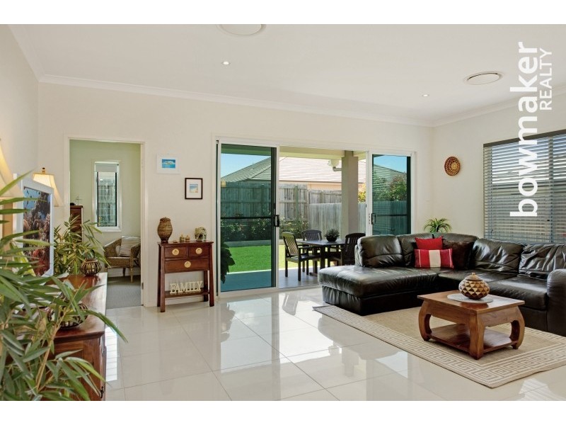 8 Couples Street, North Lakes QLD 4509