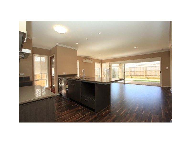 4 Wallis Circuit, North Lakes QLD 4509