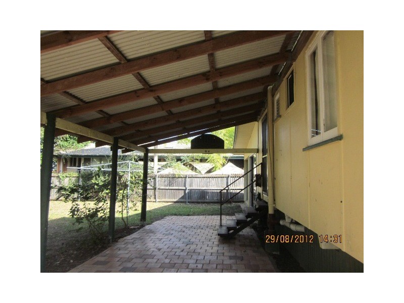 8 Kent Street, Kallangur QLD 4503