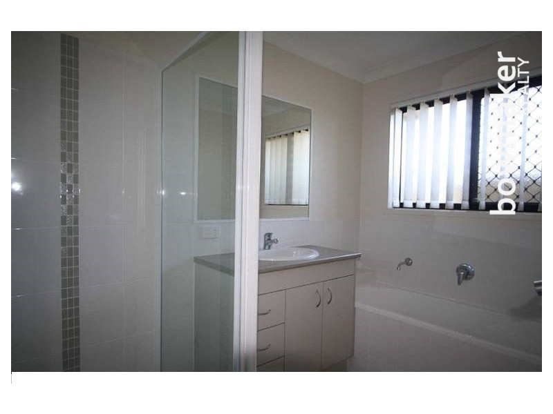 11 Toby Close, Kallangur QLD 4503