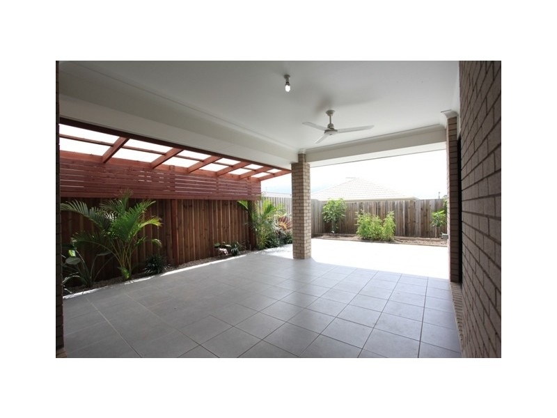 130 Mackintosh Drive, North Lakes QLD 4509