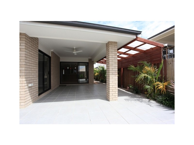 130 Mackintosh Drive, North Lakes QLD 4509
