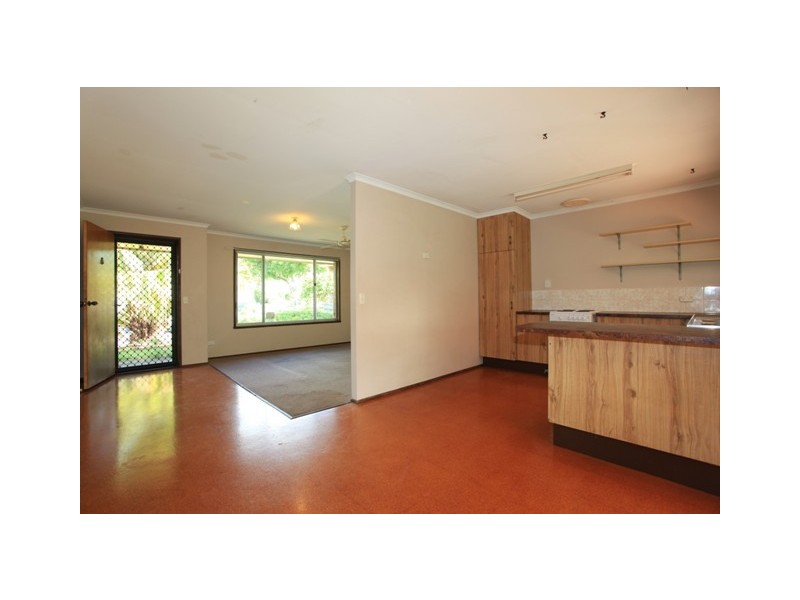 10 Robin Court, Kallangur QLD 4503