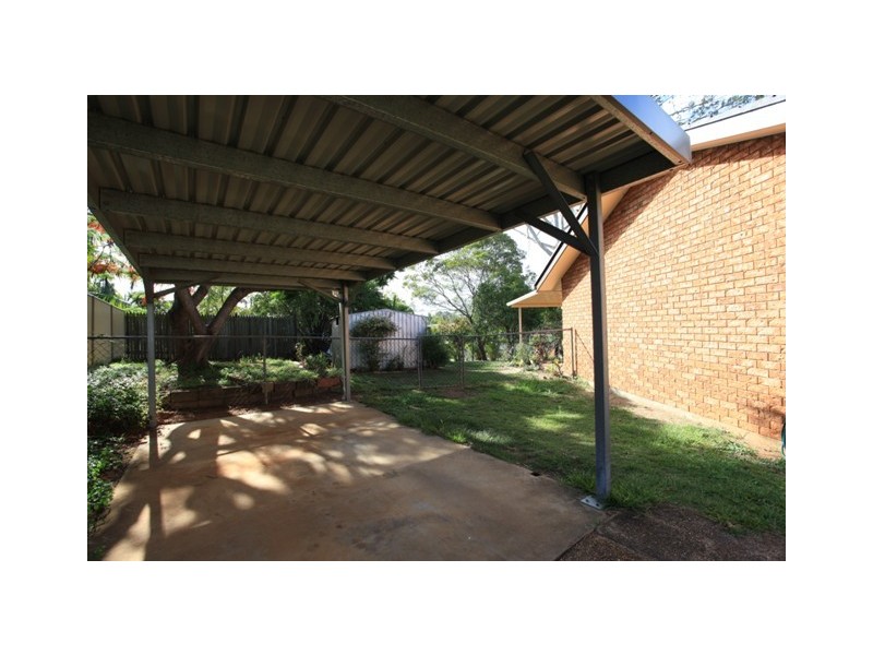 10 Robin Court, Kallangur QLD 4503