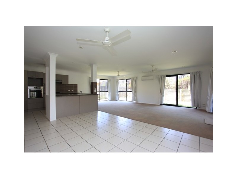 6 Melissa Court, Kallangur QLD 4503