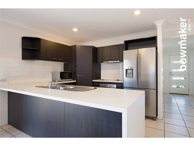 19 Mikaela Court, Kallangur QLD 4503