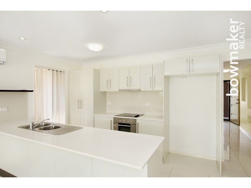 16 Kingdom Circuit, North Lakes QLD 4509