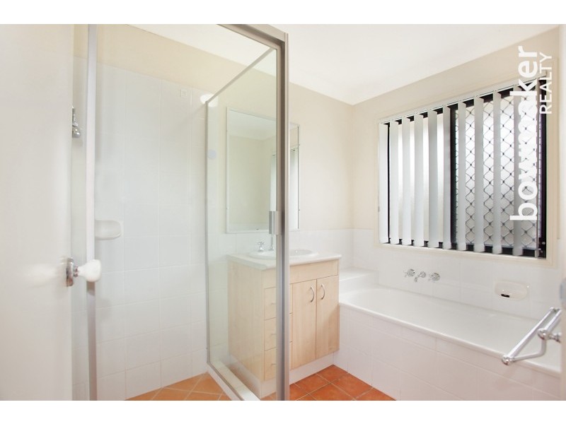 18 Bauhinia Court, Morayfield QLD 4506