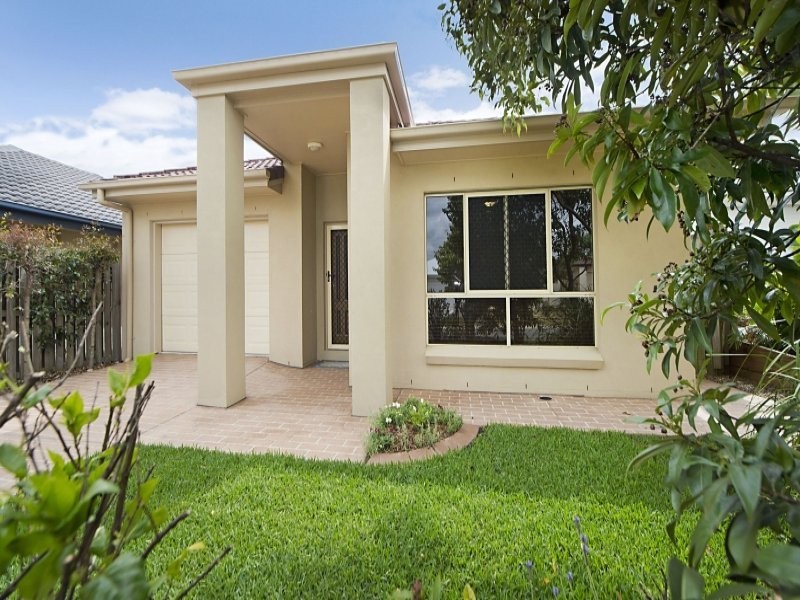 4 Allenby Close, North Lakes QLD 4509