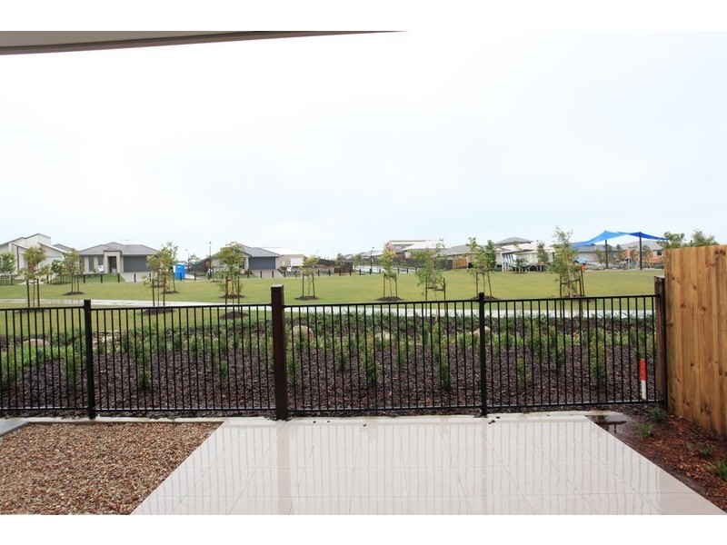 23 Merion Crescent, North Lakes QLD 4509