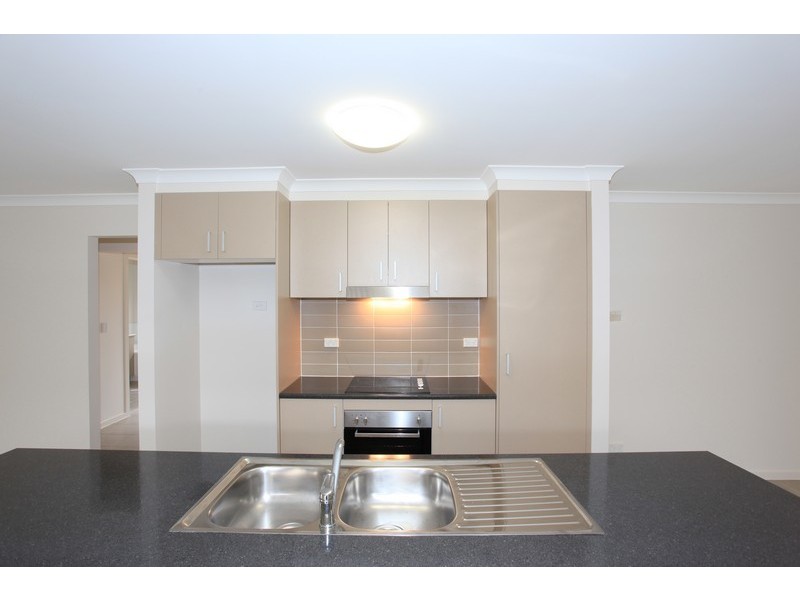 60 Mackintosh Drive, North Lakes QLD 4509