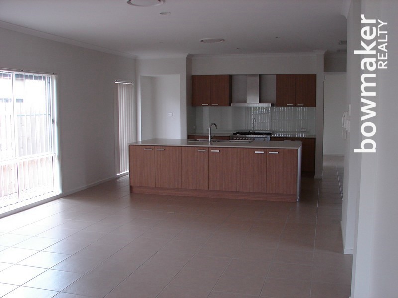 15 Satinay Parade, North Lakes QLD 4509