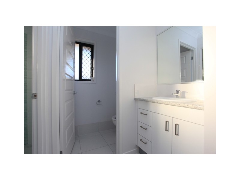 Unit B/23 Swallow Street, Griffin QLD 4503