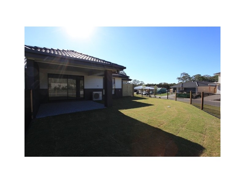 Unit B/23 Swallow Street, Griffin QLD 4503