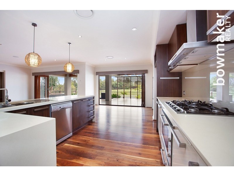 2 Riverstone Street, Ningi QLD 4511
