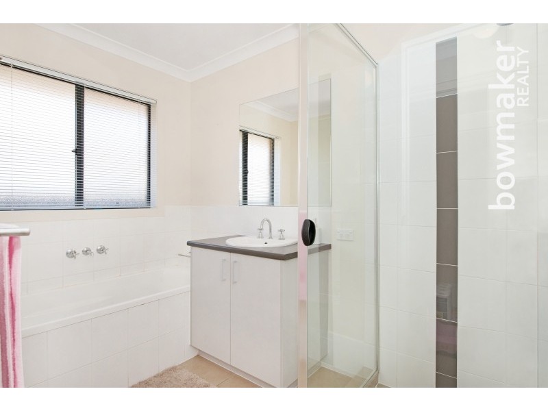 6 Edward Close, North Lakes QLD 4509