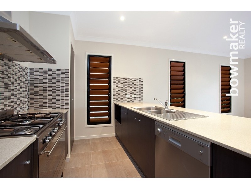 76 Elkington Circuit, North Lakes QLD 4509