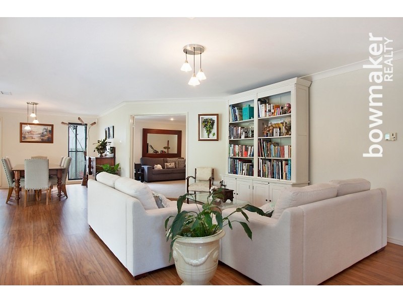 8 Pampling Court, North Lakes QLD 4509