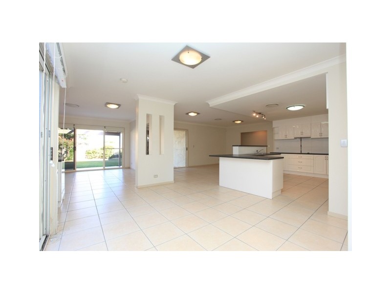 19 Bridgeport Drive, North Lakes QLD 4509