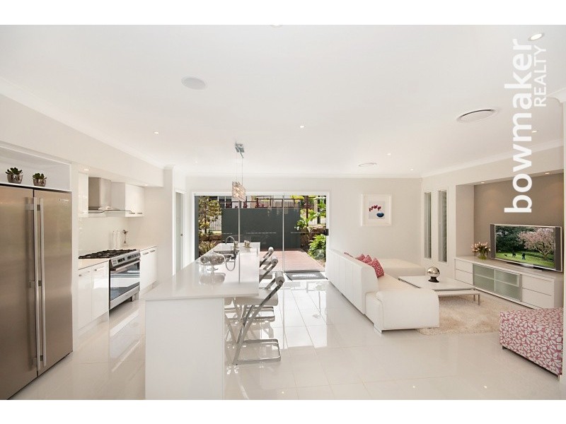 18 Forrestal Circuit, North Lakes QLD 4509