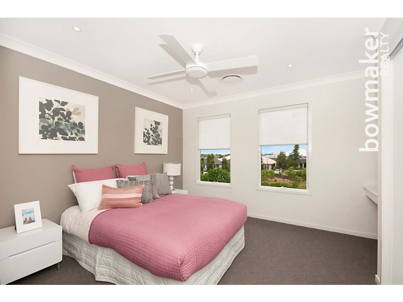 18 Forrestal Circuit, North Lakes QLD 4509