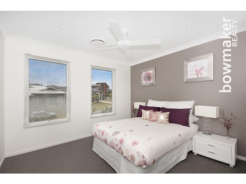 18 Forrestal Circuit, North Lakes QLD 4509