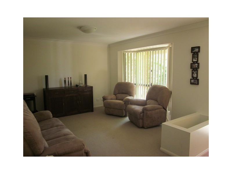 16 Monaghan Crescent, North Lakes QLD 4509