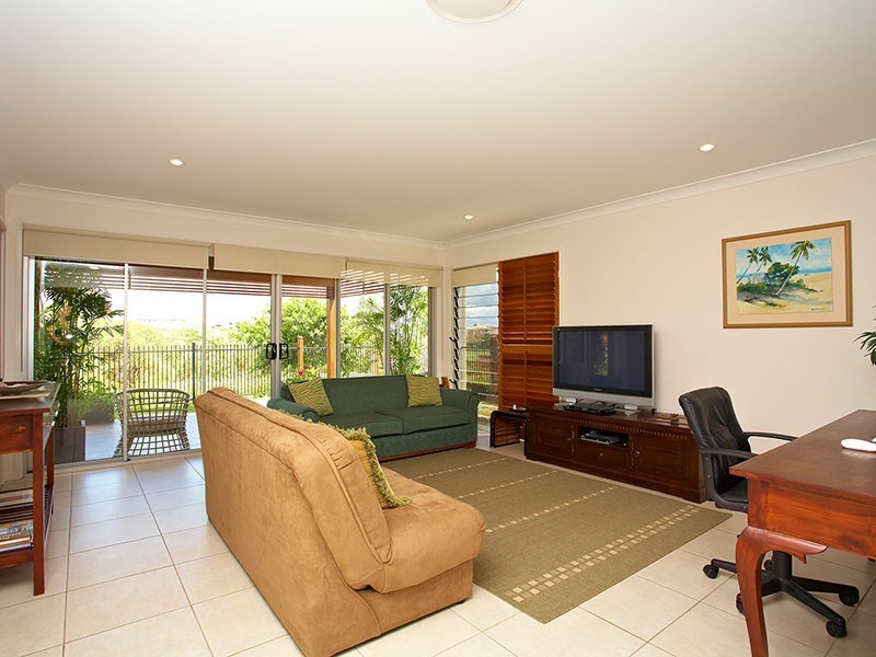 15 Senior Close, North Lakes QLD 4509