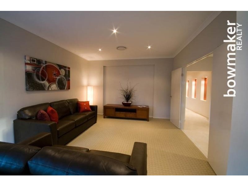 10 Midyim Street, North Lakes QLD 4509