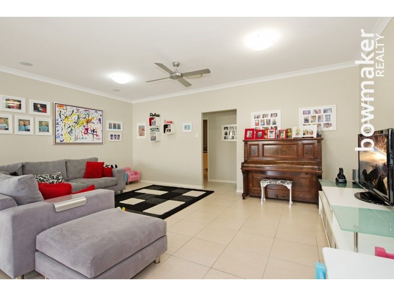 1 Kangaroo Street, North Lakes QLD 4509