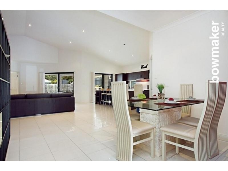 6 Burgan Place, North Lakes QLD 4509