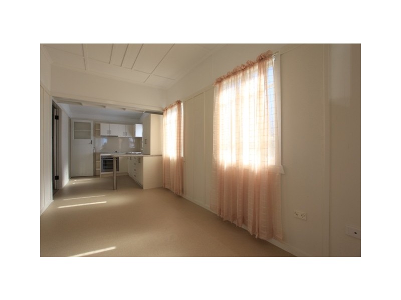 1 Esplanade, Deception Bay QLD 4508