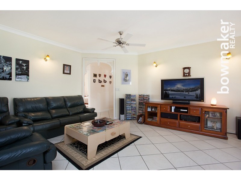 28 Lochside Drive, North Lakes QLD 4509
