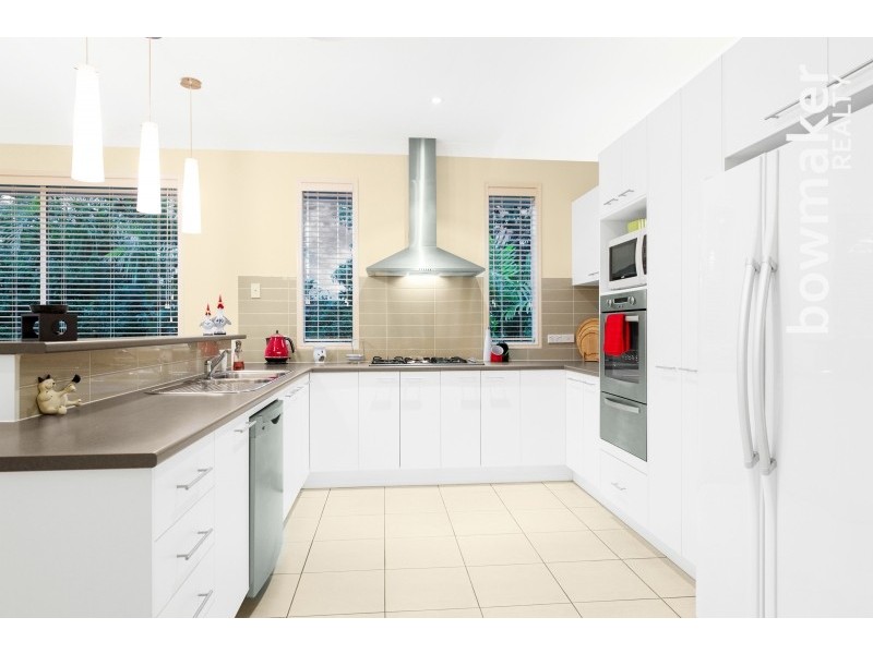 18 Thomson Close, North Lakes QLD 4509