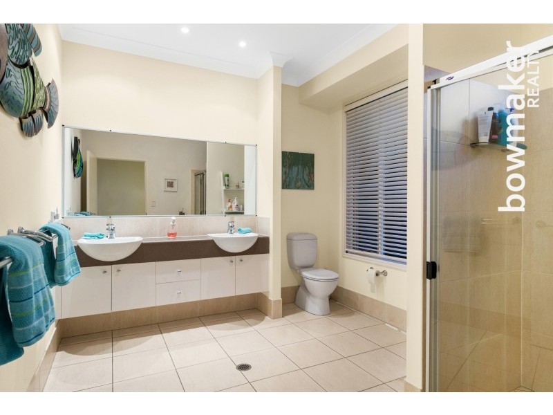 18 Thomson Close, North Lakes QLD 4509