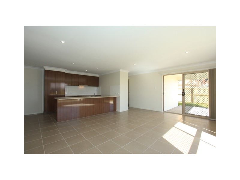 146 Nicklaus Parade, North Lakes QLD 4509