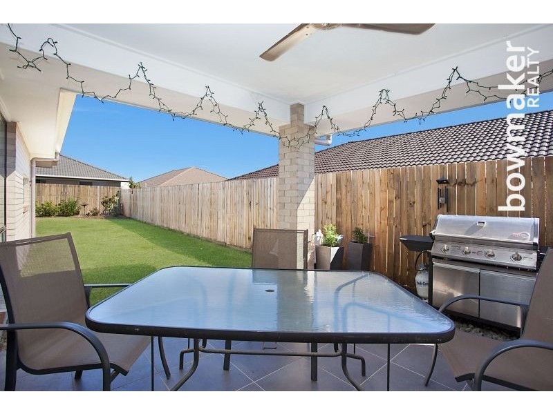9 Nullarbor Circuit, North Lakes QLD 4509
