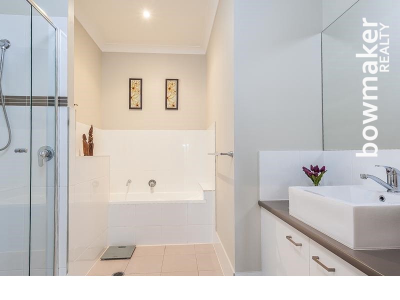 32 Planigale Crescent, North Lakes QLD 4509