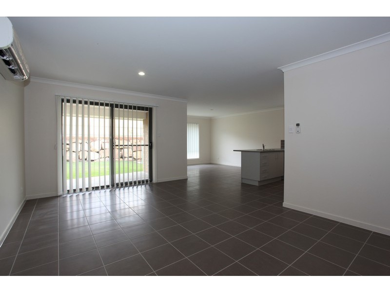 69 Daintree Circuit, North Lakes QLD 4509